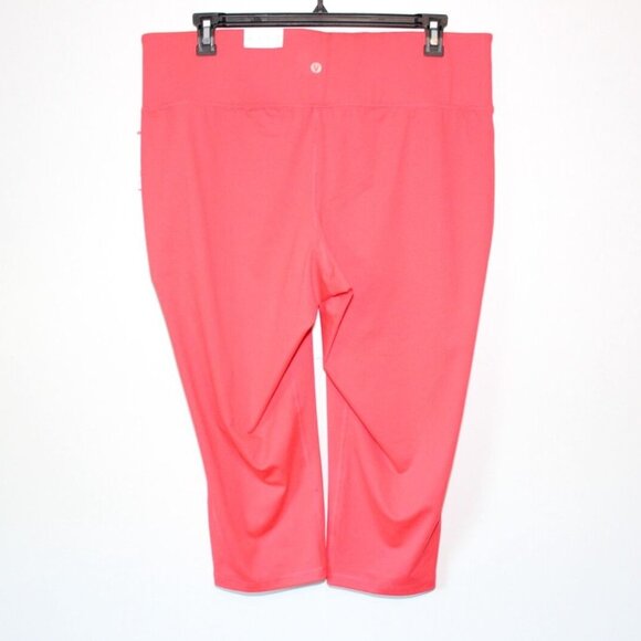 NWT LIVI Active Lane Bryant Carpi Legging Pants Red Crop Plus Size 22/24 H13556 - Picture 5 of 10
